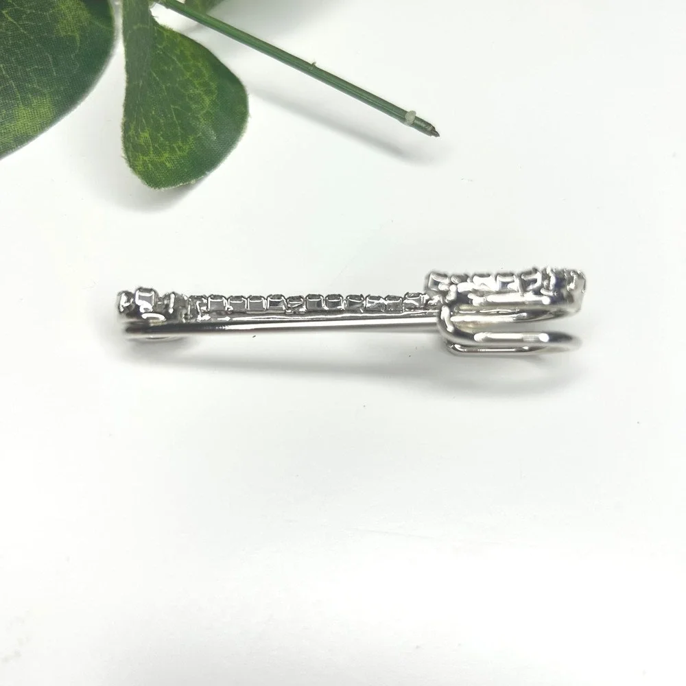 Sparkling‎ Rhinestone Safety Pin Brooch Statement Pin Accessory
